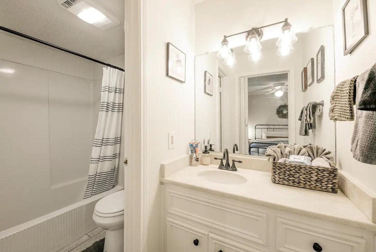 Appartamento Lush, Enchanting Austin Oasis! Esterno foto